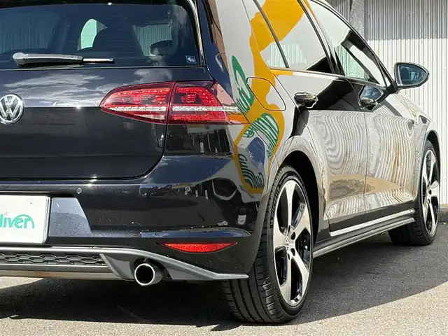 フォルクスワーゲン ゴルフ ＧＴＩ 三重県 2013(平25)年 11万km 黒 ドライバーアシストアシストシステム/　・プリクラッシュブレーキシステム(低速域追突回避・低減ブレーキシステム)/　・レーンキープアシストシステム/　・アダプティブクルーズコントロール/　・パークディスタンスコントロール/純正ナビ/　・Bluetooth/　・フルセグＴＶ　/　・ＤＶＤ/CD再生/　・ＳＤ/スマートキー/プッシュスタート/パドルシフト/アイドリングストップ/HIDヘッドライト/LEDフォグライト/リアフォグライト/オートライト/革巻きステアリング/ステアリングスイッチ/ビルトインETC(DSRC)/ドライブレコーダー/電子パーキングブレーキ/オートブレーキホールド/電動格納ミラー/ウィンカーミラー/プライバシーガラス/フロアマット/サイド/カーテン/ニーエアバック/横滑り防止機能