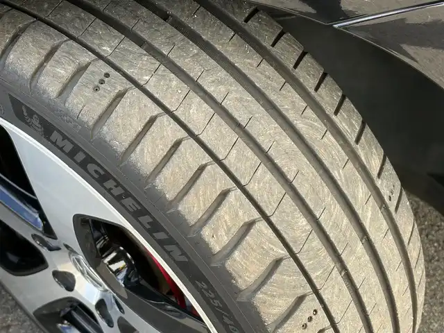 フォルクスワーゲン ゴルフ ＧＴＩ 三重県 2013(平25)年 11万km 黒 ドライバーアシストアシストシステム/　・プリクラッシュブレーキシステム(低速域追突回避・低減ブレーキシステム)/　・レーンキープアシストシステム/　・アダプティブクルーズコントロール/　・パークディスタンスコントロール/純正ナビ/　・Bluetooth/　・フルセグＴＶ　/　・ＤＶＤ/CD再生/　・ＳＤ/スマートキー/プッシュスタート/パドルシフト/アイドリングストップ/HIDヘッドライト/LEDフォグライト/リアフォグライト/オートライト/革巻きステアリング/ステアリングスイッチ/ビルトインETC(DSRC)/ドライブレコーダー/電子パーキングブレーキ/オートブレーキホールド/電動格納ミラー/ウィンカーミラー/プライバシーガラス/フロアマット/サイド/カーテン/ニーエアバック/横滑り防止機能