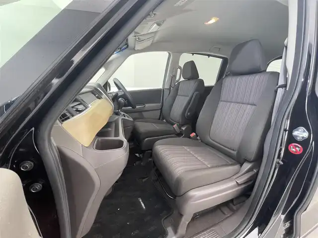 ホンダ フリード G ホンダセンシング 滋賀県 2017(平29)年 4万km クリスタルブラックパール 純正ナビ/【Bluetooth/CD/DVD】/両側パワースライドドア/ホンダセンシング/・衝突軽減ブレーキ/・誤発進抑制機能/・ACC〈アダプティブ・クルーズ・コントロール〉/・LKAS〈車線維持支援システム〉/・歩行者事故低減ステアリング/・路外逸脱抑制機能/・先行車発進お知らせ機能/・標識認識機能/バックカメラ/スマートキー/プッシュスタート/純正ビルトインETC/純正ドライブレコーダー