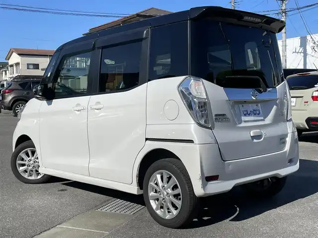 日産 デイズ ルークス ハイウェイスターX 山梨県 2015(平27)年 9.1万km アメジストブラック/シルキーホワイト (株)IDOMが運営する【じしゃロン甲府店】の自社ローン専用車両になります。/こちらは現金またはオートローンご利用時の価格です。自社ローンご希望の方は別途その旨お申付け下さい/純正メモリーナビ/（フルセグTV・DVD・CD・SD・USB・BTオーディオ)/アラウンドビューモニター/エマージェンシーブレーキ/左後オートスライドドア/スマートキー/キセノンヘッドライト/フォグランプ/オートライト/新車時保証書/取扱説明書