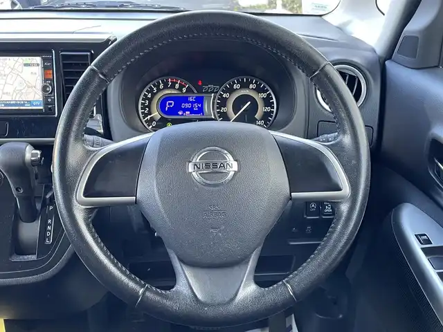 日産 デイズ ルークス ハイウェイスターX 山梨県 2015(平27)年 9.1万km アメジストブラック/シルキーホワイト (株)IDOMが運営する【じしゃロン甲府店】の自社ローン専用車両になります。/こちらは現金またはオートローンご利用時の価格です。自社ローンご希望の方は別途その旨お申付け下さい/純正メモリーナビ/（フルセグTV・DVD・CD・SD・USB・BTオーディオ)/アラウンドビューモニター/エマージェンシーブレーキ/左後オートスライドドア/スマートキー/キセノンヘッドライト/フォグランプ/オートライト/新車時保証書/取扱説明書