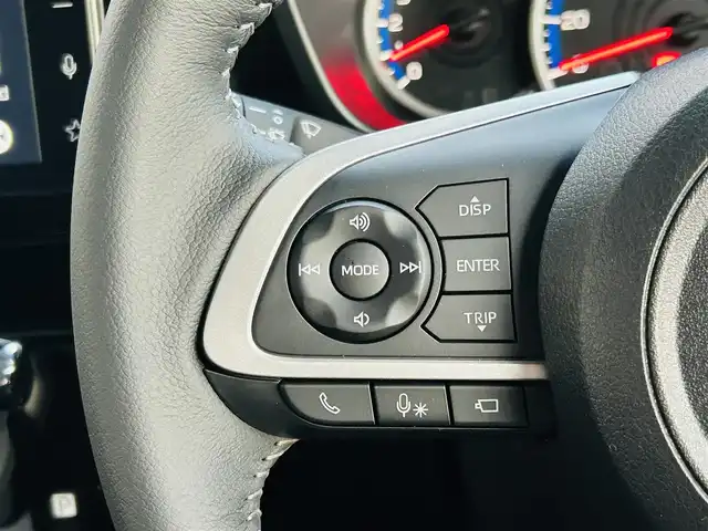 トヨタ ルーミー カスタムG 神奈川県 2025(令7)年 0.1千km クールバイオレットクリスタルシャイン ワンオーナー/純正9インチディスプレイオーディオ/・DTV/Bluetooth/Apple CarPlay/バックカメラ/全方位モニタ/前後ドライブレコーダー/前席シートヒーター/両側パワースライドドア/スマートアシスト/・衝突警報機能/・衝突回避支援ブレーキ機能/・誤発進抑制機能/・車線逸脱警報機能/・ふらつき警報/・先行車発進お知らせ機能/・標識認識機能/・アダプティブクルーズコントロール/・アダプティブドライビングビーム/コーナーセンサー/純正14インチアルミホイール/純正LEDヘッドライト/フォグランプ/登録時走行距離25km/ビルトインETC/アイドリングストップ/プッシュEgスタート/ストップ/スマートキー×2/取扱説明書/新車時保証書