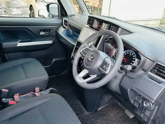 トヨタ ルーミー カスタムG 神奈川県 2025(令7)年 0.1千km クールバイオレットクリスタルシャイン ワンオーナー/純正9インチディスプレイオーディオ/・DTV/Bluetooth/Apple CarPlay/バックカメラ/全方位モニタ/前後ドライブレコーダー/前席シートヒーター/両側パワースライドドア/スマートアシスト/・衝突警報機能/・衝突回避支援ブレーキ機能/・誤発進抑制機能/・車線逸脱警報機能/・ふらつき警報/・先行車発進お知らせ機能/・標識認識機能/・アダプティブクルーズコントロール/・アダプティブドライビングビーム/コーナーセンサー/純正14インチアルミホイール/純正LEDヘッドライト/フォグランプ/登録時走行距離25km/ビルトインETC/アイドリングストップ/プッシュEgスタート/ストップ/スマートキー×2/取扱説明書/新車時保証書