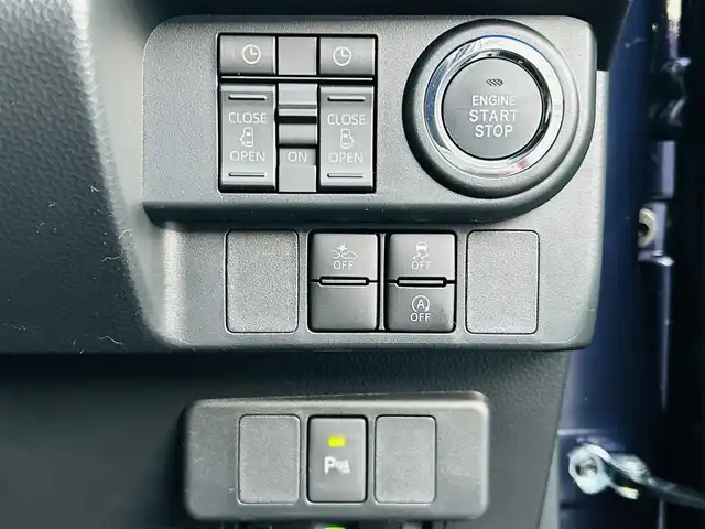 トヨタ ルーミー カスタムG 神奈川県 2025(令7)年 0.1千km クールバイオレットクリスタルシャイン ワンオーナー/純正9インチディスプレイオーディオ/・DTV/Bluetooth/Apple CarPlay/バックカメラ/全方位モニタ/前後ドライブレコーダー/前席シートヒーター/両側パワースライドドア/スマートアシスト/・衝突警報機能/・衝突回避支援ブレーキ機能/・誤発進抑制機能/・車線逸脱警報機能/・ふらつき警報/・先行車発進お知らせ機能/・標識認識機能/・アダプティブクルーズコントロール/・アダプティブドライビングビーム/コーナーセンサー/純正14インチアルミホイール/純正LEDヘッドライト/フォグランプ/登録時走行距離25km/ビルトインETC/アイドリングストップ/プッシュEgスタート/ストップ/スマートキー×2/取扱説明書/新車時保証書