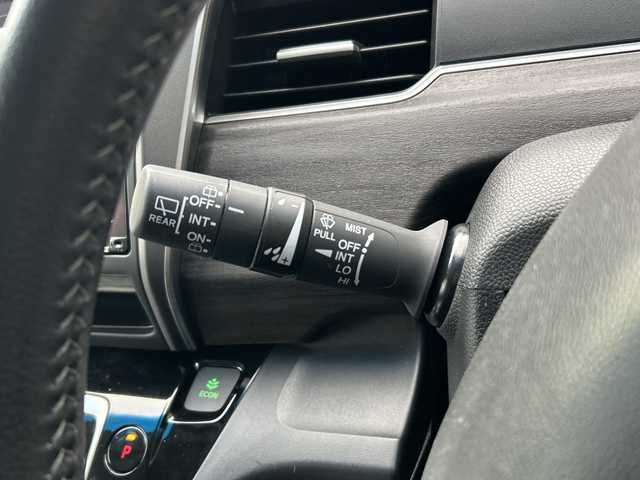 ホンダ フリード ハイブリット G ホンダセンシング 広島県 2020(令2)年 3.1万km プラチナホワイトパール 禁煙/ホンダセンシング/・衝突軽減ブレーキ/・LKAS/・アダプティブクルーズコントロール/・誤発進抑制制御/・標識認識機能/コーナーセンサー/純正8型ナビ（VXM-207VFi）/・フルセグ/CD/DVD/Bluetooth/SD/MusicRack/バックカメラ/オートライト/ステアリングスイッチ/LEDヘッドライト+アクティブコーナリングライト/オートリトラミラー/Cパッケージ/・ロールサンシェード/・シートヒーター（D/N）/・コンフォートビューパッケージ/・IRカット/UVカットガラス/・プラズマクラスターエアコン/Sパッケージ/・コンビシート＆専用インテリア/・15インチアルミホイール/・本革巻ステアリングホイール/・シートバックアッパーポケット/スマートキー/プッシュスタート/スペアキー/純正ドアバイザー/ETC