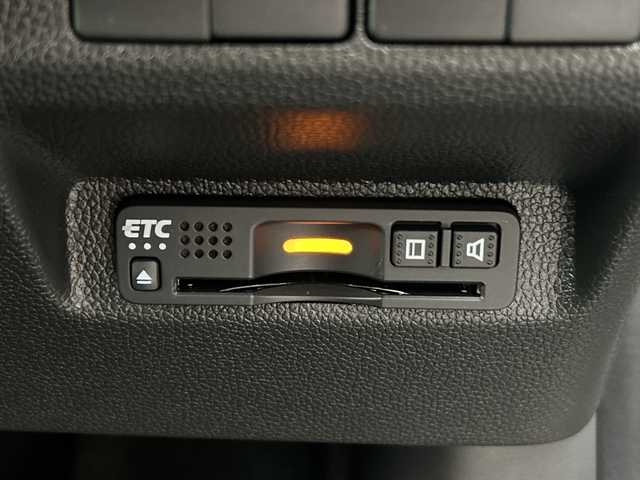 ホンダ フリード ハイブリット G ホンダセンシング 広島県 2020(令2)年 3.1万km プラチナホワイトパール 禁煙/ホンダセンシング/・衝突軽減ブレーキ/・LKAS/・アダプティブクルーズコントロール/・誤発進抑制制御/・標識認識機能/コーナーセンサー/純正8型ナビ（VXM-207VFi）/・フルセグ/CD/DVD/Bluetooth/SD/MusicRack/バックカメラ/オートライト/ステアリングスイッチ/LEDヘッドライト+アクティブコーナリングライト/オートリトラミラー/Cパッケージ/・ロールサンシェード/・シートヒーター（D/N）/・コンフォートビューパッケージ/・IRカット/UVカットガラス/・プラズマクラスターエアコン/Sパッケージ/・コンビシート＆専用インテリア/・15インチアルミホイール/・本革巻ステアリングホイール/・シートバックアッパーポケット/スマートキー/プッシュスタート/スペアキー/純正ドアバイザー/ETC