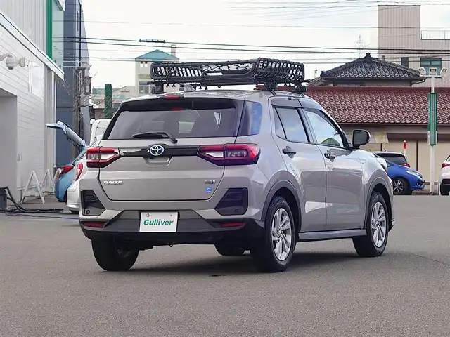 トヨタ ライズ G 山形県 2024(令6)年 0.8万km スムースグレーマイカメタリック 衝突軽減/ワンオーナー/ルーフキャリア/バグガード/Androidナビ/　　【BT フルセグ USB】/全周囲カメラ/LEDオートライト/純正16インチアルミホイール/ドライブレコーダー/コーナーセンサー/アイドリングストップ/ステアリングスイッチ/電動格納ウィンカーミラー/スマートキー/ETC/積込タイヤ/　　【195/65/R16 ノーマル ’24 社外アルミ】