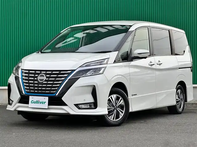 日産 セレナ e－パワー ハイウェイスター V 宮城県 2020(令2)年 5.3万km ブリリアントホワイトパール セーフティパックB/・プロパイロット/・SRSエアバッグ（サイド/カーテン）/・インテリジェントアラウンドビューモニター/・インテリジェントパーキングアシスト/・ふらつき警報/・電動パーキングブレーキ/・オートブレーキホールド/寒冷地仕様/・ヒーター付ドアミラー/・ステアリングヒーター/・3列目ヒーターダクト/・リアオートエアコン/・シートヒーター（運転席/助手席）/＝＝＝/インテリジェントエマージェンシーブレーキ/車線逸脱警報/車線逸脱防止支援システム/踏み間違い衝突防止アシスト/後側方衝突防止支援システム/後側方車両検知警報/後退時車両検知警報/純正10インチナビ/・CD/DVD/・Blu-ray/・Bluetooth/・フルセグTV/ビルトインETC/ドライブレコーダー/両側パワースライドドア/ハンズフリーオートスライドドア/電動パーキングブレーキ/ブレーキホールド/LEDヘッドライト/スマートキー×2/エンジンスターター/純正15インチアルミホイール/純正フロアマット
