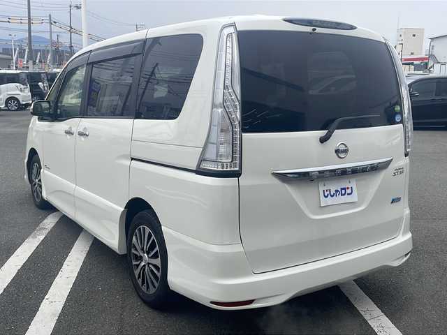 日産 セレナ