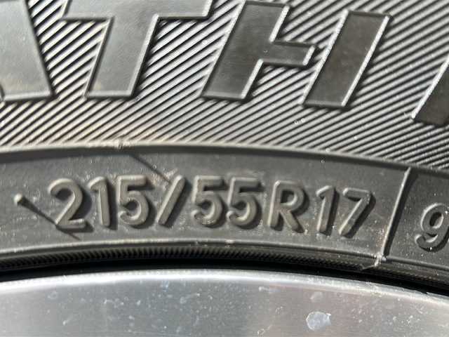 ホンダ ヴェゼル ハイブリッド X Lパッケージ 青森県 2015(平27)年 6.3万km クリスタルブラックパール 4WD/純正8インチSDナビ・フルセグTV/CD/DVD/BT/USB/HDMI/バックカメラ/ハーフレザーシート/前席シートヒーター/あんしんパッケージ/衝突軽減ブレーキ/クルーズコントロール/サイド・カーテンエアバッグ/パドルシフト/ワイパーデアイサー/前方ドライブレコーダー/ビルトインETC/LEDヘッドライト/フォグランプ/シルバールーフレール/純正17インチアルミ