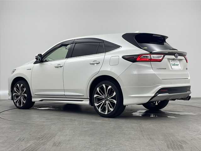 トヨタ ハリアー ハイブリッド プログレス メタル&レザーP 三重県 2020(令2)年 2.5万km ホワイトパールクリスタルシャイン 純正ナビ/・フルセグ・Bluetooth・CD・DVD・Blu-ray・SD/サンルーフ/モデリスタフルエアロ/モデリスタOPAW/JBLサウンド/アラウンドビューモニター/前席パワーシート（運転席メモリ付き）/前席シートヒーター/前席ベンチレーション/パワーバックドア/トヨタセーフティセンス/・プリクラッシュセーフティ/・オートマチックハイビーム/・レーントレーシングアシスト/・レーダークルーズコントロール/・ロードサインアシスト/AC100V/電子パーキング/ビルトインETC2.0/前方ドライブレコーダー