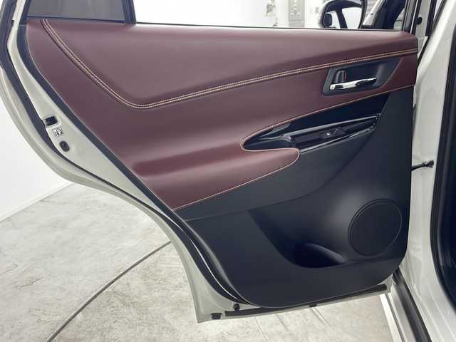 トヨタ ハリアー ハイブリッド プログレス メタル&レザーP 三重県 2020(令2)年 2.5万km ホワイトパールクリスタルシャイン 純正ナビ/・フルセグ・Bluetooth・CD・DVD・Blu-ray・SD/サンルーフ/モデリスタフルエアロ/モデリスタOPAW/JBLサウンド/アラウンドビューモニター/前席パワーシート（運転席メモリ付き）/前席シートヒーター/前席ベンチレーション/パワーバックドア/トヨタセーフティセンス/・プリクラッシュセーフティ/・オートマチックハイビーム/・レーントレーシングアシスト/・レーダークルーズコントロール/・ロードサインアシスト/AC100V/電子パーキング/ビルトインETC2.0/前方ドライブレコーダー