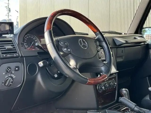 メルセデス・ベンツ ゲレンデヴァーゲン Ｇ５５０ ロング 長野県 2011(平23)年 6.1万km オブシディアンブラックM ４ＷＤ/　ドラレコ/　ＥＴＣ/　サンルーフ/　バックカメラ/　社外メモリーナビ/　フルセグＴＶ/　黒革シート/　前後４席シートヒーター/　前２席パワーシート/　クルーズコントロール/　オートライト/　コンビステアリング/　２０インチAW/　/　