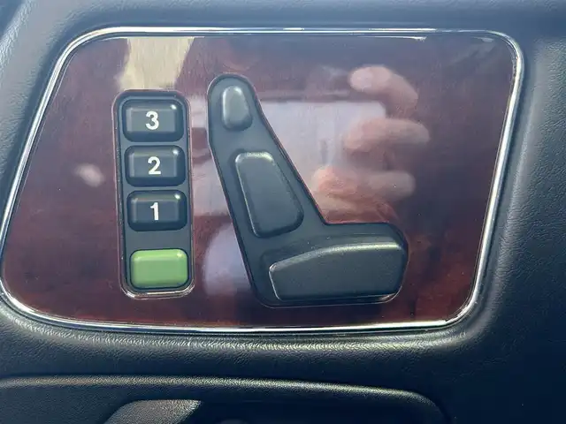 メルセデス・ベンツ ゲレンデヴァーゲン Ｇ５５０ ロング 長野県 2011(平23)年 6.1万km オブシディアンブラックM ４ＷＤ/　ドラレコ/　ＥＴＣ/　サンルーフ/　バックカメラ/　社外メモリーナビ/　フルセグＴＶ/　黒革シート/　前後４席シートヒーター/　前２席パワーシート/　クルーズコントロール/　オートライト/　コンビステアリング/　２０インチAW/　/　