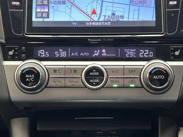 スバル レガシィ Ｂ４ リミテッド 岩手県 2016(平28)年 8.2万km アイスシルバーメタリック エンジンスターター/バックカメラ/横滑り防止装置/レーンキープアシスト/オートライト/衝突軽減システム/スペアキー/シートヒーター/純正フロアマット/社外冬タイヤ積載/ドアバイザー/4WD/クルーズコントロール追従有
