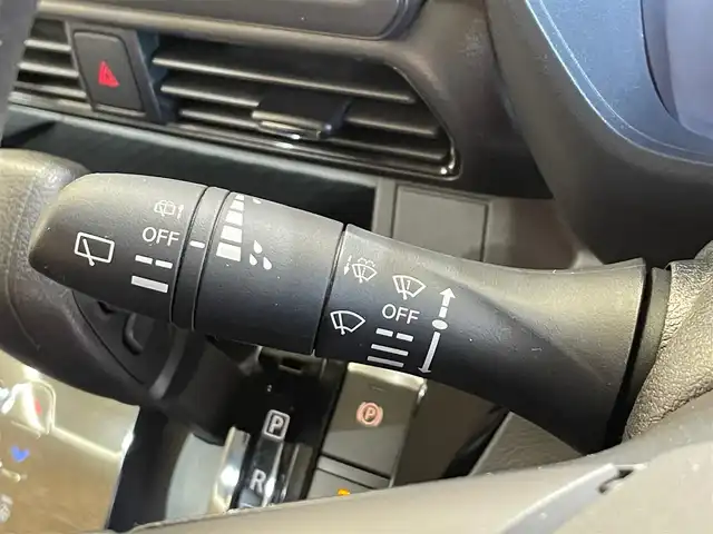 日産 ルークス HWS Gターボ プロパイロットED 岩手県 2023(令5)年 1.3万km フローズンバニラパール ４WD/ターボ/アラウンドビューモニター/ハンズフリーパワースライドドア/プロパイロット/全方位運転支援システム/エマージェンシーブレーキ/車線逸脱警報/車線逸脱抑制機能/踏み間違い衝突防止アシスト/標識認識機能/先行車発進お知らせ機能/前後ソナー/横滑り防止装置/アイドリングストップ/アダプティブLEDヘッドライト/スリムサーキュレーター/ロールサンシェード/前席シートヒーター/社外ナビ/純正15インチアルミホイール