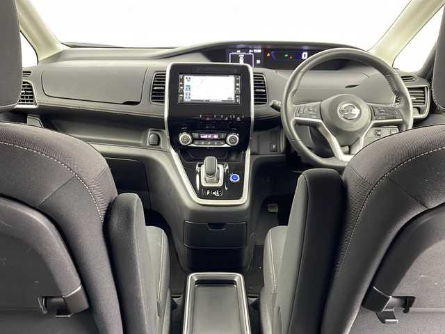 日産 セレナ e－パワー ハイウェイスター 埼玉県 2018(平30)年 2.5万km アズライトブルー エマージェンシーブレーキ/純正メモリナビ(型式：MJ118D-W)/CD/Bluetooth/フルセグ/バックカメラ/純正１５インチAW/純正フロアマット/オートライト/プッシュスタート/スマートキー/スペアキー