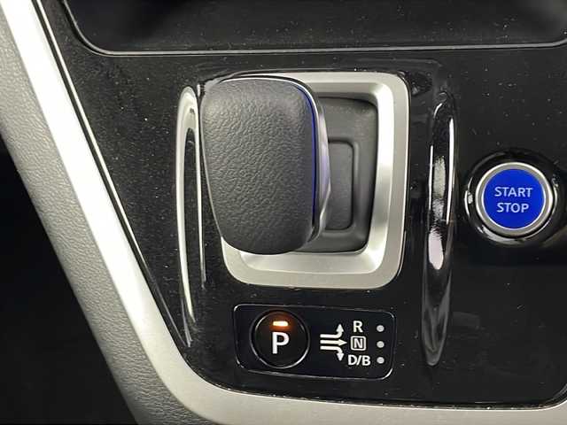日産 セレナ e－パワー ハイウェイスター 埼玉県 2018(平30)年 2.5万km アズライトブルー エマージェンシーブレーキ/純正メモリナビ(型式：MJ118D-W)/CD/Bluetooth/フルセグ/バックカメラ/純正１５インチAW/純正フロアマット/オートライト/プッシュスタート/スマートキー/スペアキー