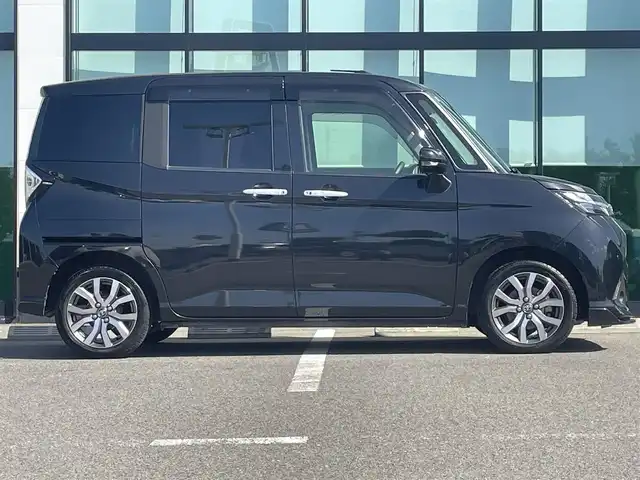 トヨタ タンク カスタムG－T 和歌山県 2019(令1)年 8.1万km ブラックマイカメタリック 純正ナビ/フルセグTV/バックカメラ/両側パワースライドドア/プリクラッシュセーフティー/クルーズコントロール/クリアランスソナー/純正１５インチアルミホイール/純正フロアマット/LEDヘッドライト/オートライト/オートマチックハイビーム