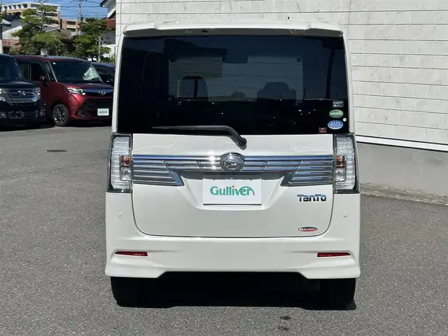 ダイハツ タント カスタム RS トップED SA Ⅲ 山形県 2017(平29)年 9万km パールホワイトⅢ 禁煙車/ターボエンジン/社外SDナビ/・フルセグTV/AM/FM/DVD/Bluetooth/アイドリングストップ/衝突被害軽減ブレーキ/車線逸脱警報/横滑り防止装置/盗難防止装置/LEDヘッドライト/オートライト/オートハイビーム/フロントフォグランプ/両側パワースライドドア/ハーフレザーシート/シートヒーター（D席）/バックカメラ/純正フロアマット/純正ドアバイザー/ETC
