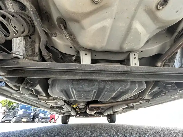 ダイハツ タント カスタム RS トップED SA Ⅲ 山形県 2017(平29)年 9万km パールホワイトⅢ 禁煙車/ターボエンジン/社外SDナビ/・フルセグTV/AM/FM/DVD/Bluetooth/アイドリングストップ/衝突被害軽減ブレーキ/車線逸脱警報/横滑り防止装置/盗難防止装置/LEDヘッドライト/オートライト/オートハイビーム/フロントフォグランプ/両側パワースライドドア/ハーフレザーシート/シートヒーター（D席）/バックカメラ/純正フロアマット/純正ドアバイザー/ETC