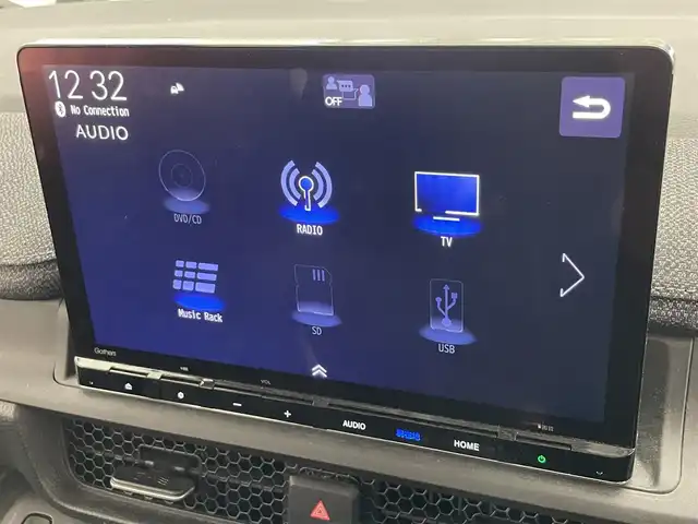 ホンダ ステップワゴン エアー 愛知県 2023(令5)年 4.1万km プラチナホワイトパール 純正１１．４型ナビ　禁煙　前後ドラレコ　バックカメラ　Ｂｌｕｅｔｏｏｔｈ　フルセグ　ＤＶＤ　ホンダセンシング　衝突軽減　追従クルコン　ＬＥＤライト　オートハイビーム　両側パワスラ　フォグ　ターボ搭載車