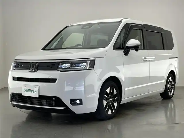 ホンダ ステップワゴン エアー 愛知県 2023(令5)年 4.1万km プラチナホワイトパール 純正１１．４型ナビ　禁煙　前後ドラレコ　バックカメラ　Ｂｌｕｅｔｏｏｔｈ　フルセグ　ＤＶＤ　ホンダセンシング　衝突軽減　追従クルコン　ＬＥＤライト　オートハイビーム　両側パワスラ　フォグ　ターボ搭載車