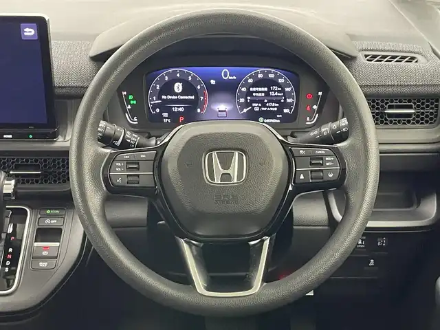 ホンダ ステップワゴン エアー 愛知県 2023(令5)年 4.1万km プラチナホワイトパール 純正１１．４型ナビ　禁煙　前後ドラレコ　バックカメラ　Ｂｌｕｅｔｏｏｔｈ　フルセグ　ＤＶＤ　ホンダセンシング　衝突軽減　追従クルコン　ＬＥＤライト　オートハイビーム　両側パワスラ　フォグ　ターボ搭載車