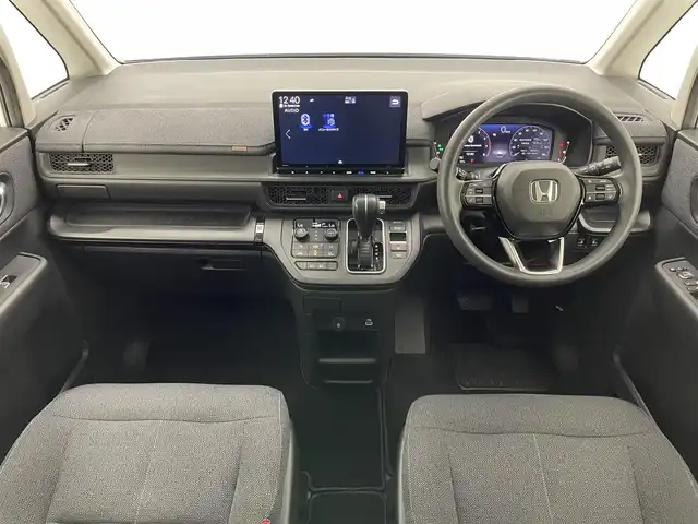 ホンダ ステップワゴン エアー 愛知県 2023(令5)年 4.1万km プラチナホワイトパール 純正１１．４型ナビ　禁煙　前後ドラレコ　バックカメラ　Ｂｌｕｅｔｏｏｔｈ　フルセグ　ＤＶＤ　ホンダセンシング　衝突軽減　追従クルコン　ＬＥＤライト　オートハイビーム　両側パワスラ　フォグ　ターボ搭載車