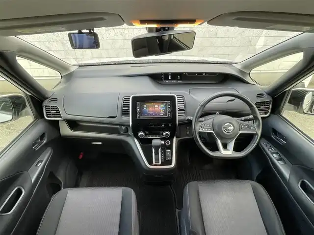 日産 セレナ ハイウェイスター Vセレクション 福岡県 2017(平29)年 8.1万km ブリリアントホワイトパール 純正7型SDナビ(フルセグTV/CD/BT)/全方位/オートホールド/コーナーセンサー/パーキングアシスト/プロパイロット/両側電動/ドラレコ/デジタルインナーミラー/ETC/USB/純正アルミホイール/スペアキー/プッシュスタート/スマートキー