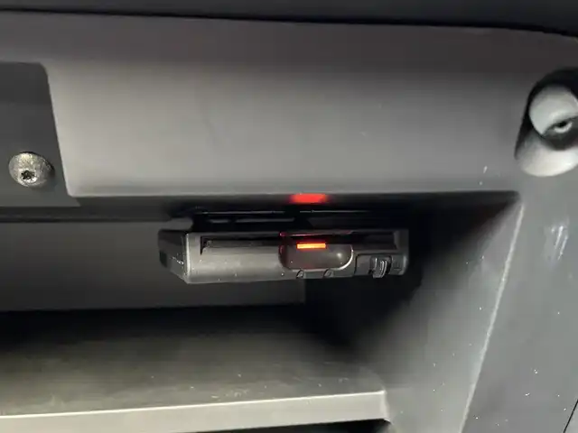 日産 セレナ ハイウェイスター Vセレクション 福岡県 2017(平29)年 8.1万km ブリリアントホワイトパール 純正7型SDナビ(フルセグTV/CD/BT)/全方位/オートホールド/コーナーセンサー/パーキングアシスト/プロパイロット/両側電動/ドラレコ/デジタルインナーミラー/ETC/USB/純正アルミホイール/スペアキー/プッシュスタート/スマートキー