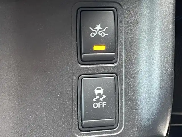 日産 セレナ ハイウェイスター Vセレクション 福岡県 2017(平29)年 8.1万km ブリリアントホワイトパール 純正7型SDナビ(フルセグTV/CD/BT)/全方位/オートホールド/コーナーセンサー/パーキングアシスト/プロパイロット/両側電動/ドラレコ/デジタルインナーミラー/ETC/USB/純正アルミホイール/スペアキー/プッシュスタート/スマートキー