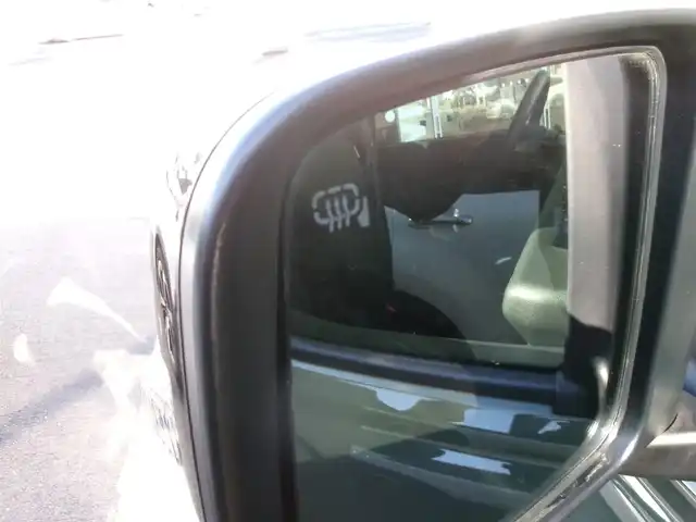 スズキ ジムニー XC 群馬県 2024(令6)年 2.1万km ジャングルグリーン ワンオーナー/スズキセーフティサポート/マッドフラップセット/ビルトインETC/LEDヘッドライト/純正フロアマット/前席シートヒーター/スマートキー×2/保証書＆取説