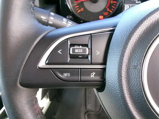 スズキ ジムニー XC 群馬県 2024(令6)年 2.1万km ジャングルグリーン ワンオーナー/スズキセーフティサポート/マッドフラップセット/ビルトインETC/LEDヘッドライト/純正フロアマット/前席シートヒーター/スマートキー×2/保証書＆取説