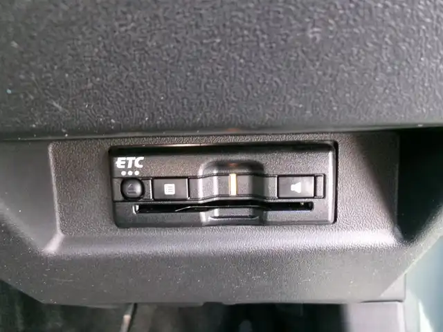 スズキ ジムニー XC 群馬県 2024(令6)年 2.1万km ジャングルグリーン ワンオーナー/スズキセーフティサポート/マッドフラップセット/ビルトインETC/LEDヘッドライト/純正フロアマット/前席シートヒーター/スマートキー×2/保証書＆取説