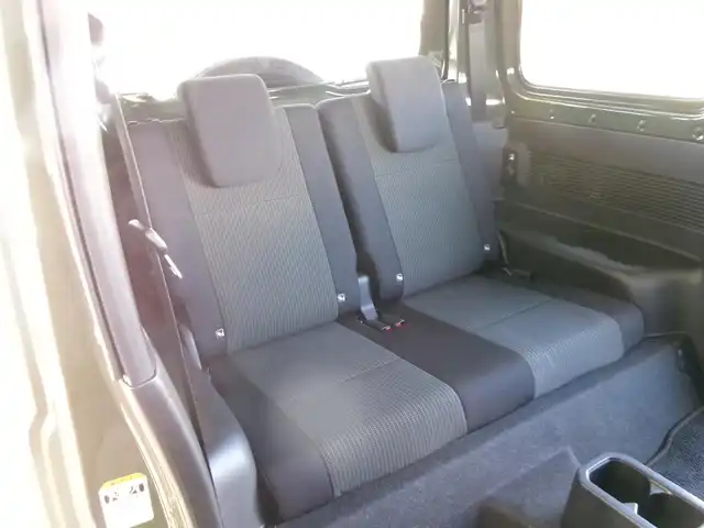 スズキ ジムニー XC 群馬県 2024(令6)年 2.1万km ジャングルグリーン ワンオーナー/スズキセーフティサポート/マッドフラップセット/ビルトインETC/LEDヘッドライト/純正フロアマット/前席シートヒーター/スマートキー×2/保証書＆取説