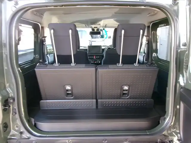 スズキ ジムニー XC 群馬県 2024(令6)年 2.1万km ジャングルグリーン ワンオーナー/スズキセーフティサポート/マッドフラップセット/ビルトインETC/LEDヘッドライト/純正フロアマット/前席シートヒーター/スマートキー×2/保証書＆取説