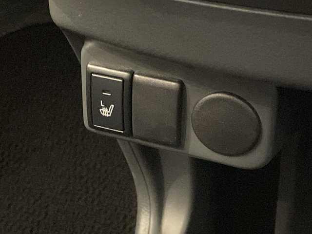 スズキ ハスラー J 新潟県 2019(平31)年 6.4万km アクティブイエロー/ホワイト2トーンルーフ 4WD/純正SDナビ(CN-RZ853)/CD/DVD/BT/フルセグテレビ/バックカメラ/衝突被害軽減ブレーキ/レーンキープアシスト/ベンチシート/シートヒーター/ミラーヒーター/ステアリングスイッチ/スマートキー/プッシュスタート/キセノンヘッドライト/オートライト/フォグランプ/純正15インチアルミホイール