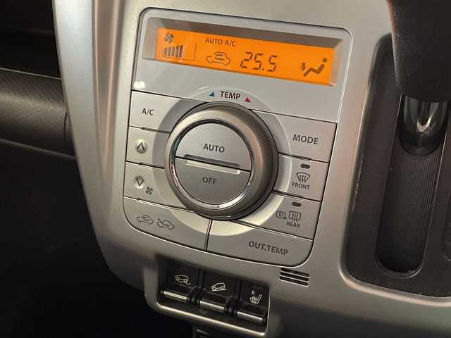 スズキ ハスラー J 新潟県 2019(平31)年 6.4万km アクティブイエロー/ホワイト2トーンルーフ 4WD/純正SDナビ(CN-RZ853)/CD/DVD/BT/フルセグテレビ/バックカメラ/衝突被害軽減ブレーキ/レーンキープアシスト/ベンチシート/シートヒーター/ミラーヒーター/ステアリングスイッチ/スマートキー/プッシュスタート/キセノンヘッドライト/オートライト/フォグランプ/純正15インチアルミホイール