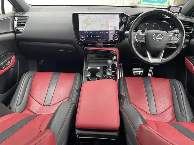 レクサス ＮＸ 350h Fスポーツ 神奈川県 2023(令5)年 3.4万km グラファイトブラックガラスフレーク 禁煙車/ワンオーナー/サンルーフ/前席パワーシート/赤黒コンビ本革シート/・シートヒーター/エアシート/純正ナビ/・フルセグTV/BT/Miracast/パノラミックビューモニター/前後ドライブレコーダー/ビルトインETC2.0/社外GPSレーダー/ヘッドアップディスプレイ/レクサスセーフティシステム/・リヤクロストラフィックアラート/・レーンディパーチャーアラート/・プリクラッシュセーフティ/・レーダークルーズコントロール/・ブラインドスポットモニター/・アダプティブハイビームシステム/・ロードサインアシスト/・ドライバー異常時対応システム/・プロアクティブドライビングアシスト/パワーバックドア/パドルシフト/ステアリングヒーター/純正20インチAW/LEDヘッドライト/フォグランプ/カードキー×1/スマートキー×2/純正フロアマット/保証書/取扱説明書