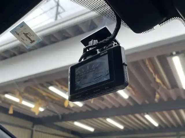 レクサス ＮＸ 350h Fスポーツ 神奈川県 2023(令5)年 3.4万km グラファイトブラックガラスフレーク 禁煙車/ワンオーナー/サンルーフ/前席パワーシート/赤黒コンビ本革シート/・シートヒーター/エアシート/純正ナビ/・フルセグTV/BT/Miracast/パノラミックビューモニター/前後ドライブレコーダー/ビルトインETC2.0/社外GPSレーダー/ヘッドアップディスプレイ/レクサスセーフティシステム/・リヤクロストラフィックアラート/・レーンディパーチャーアラート/・プリクラッシュセーフティ/・レーダークルーズコントロール/・ブラインドスポットモニター/・アダプティブハイビームシステム/・ロードサインアシスト/・ドライバー異常時対応システム/・プロアクティブドライビングアシスト/パワーバックドア/パドルシフト/ステアリングヒーター/純正20インチAW/LEDヘッドライト/フォグランプ/カードキー×1/スマートキー×2/純正フロアマット/保証書/取扱説明書