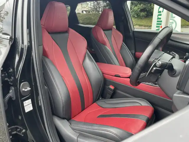 レクサス ＮＸ 350h Fスポーツ 神奈川県 2023(令5)年 3.4万km グラファイトブラックガラスフレーク 禁煙車/ワンオーナー/サンルーフ/前席パワーシート/赤黒コンビ本革シート/・シートヒーター/エアシート/純正ナビ/・フルセグTV/BT/Miracast/パノラミックビューモニター/前後ドライブレコーダー/ビルトインETC2.0/社外GPSレーダー/ヘッドアップディスプレイ/レクサスセーフティシステム/・リヤクロストラフィックアラート/・レーンディパーチャーアラート/・プリクラッシュセーフティ/・レーダークルーズコントロール/・ブラインドスポットモニター/・アダプティブハイビームシステム/・ロードサインアシスト/・ドライバー異常時対応システム/・プロアクティブドライビングアシスト/パワーバックドア/パドルシフト/ステアリングヒーター/純正20インチAW/LEDヘッドライト/フォグランプ/カードキー×1/スマートキー×2/純正フロアマット/保証書/取扱説明書