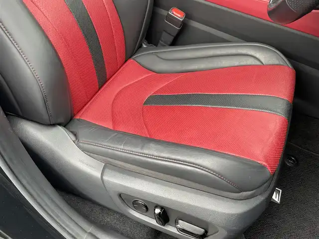 レクサス ＮＸ 350h Fスポーツ 神奈川県 2023(令5)年 3.4万km グラファイトブラックガラスフレーク 禁煙車/ワンオーナー/サンルーフ/前席パワーシート/赤黒コンビ本革シート/・シートヒーター/エアシート/純正ナビ/・フルセグTV/BT/Miracast/パノラミックビューモニター/前後ドライブレコーダー/ビルトインETC2.0/社外GPSレーダー/ヘッドアップディスプレイ/レクサスセーフティシステム/・リヤクロストラフィックアラート/・レーンディパーチャーアラート/・プリクラッシュセーフティ/・レーダークルーズコントロール/・ブラインドスポットモニター/・アダプティブハイビームシステム/・ロードサインアシスト/・ドライバー異常時対応システム/・プロアクティブドライビングアシスト/パワーバックドア/パドルシフト/ステアリングヒーター/純正20インチAW/LEDヘッドライト/フォグランプ/カードキー×1/スマートキー×2/純正フロアマット/保証書/取扱説明書