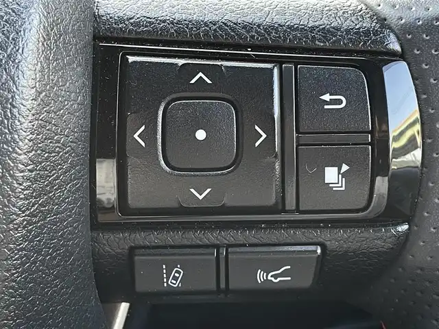 トヨタ ハイラックス Z GRスポーツ 福岡県 2022(令4)年 2万km スーパーホワイトⅡ 純正8型ナビ/（BT/CarPlay/Miracast/AM/FM)/全方位モニター/トヨタセーフ/コーナーセンサー/レーダークルコン/パドルシフト/ETC/ドラレコ前後/純正GRフロアマット/ダウンヒルアシスト/アイドリングストップ/ビルシュタインB8リフトアップショックKIT/MINIZリフトアップKIT(5inch)/ソリッドレーシングタービンZ1　17inchAW/NITTO TRAIL GRAPPLER M/T/EGR製バグガード/天張りブラックEDの物に換装済/トランクゲートダンパー/ウィンカーポジション/スチールサイドステップ/オーバーフェンダー