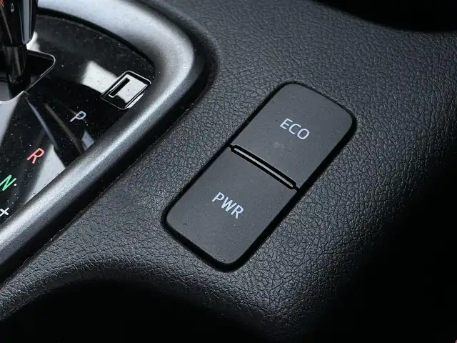 トヨタ ハイラックス Z GRスポーツ 福岡県 2022(令4)年 2万km スーパーホワイトⅡ 純正8型ナビ/（BT/CarPlay/Miracast/AM/FM)/全方位モニター/トヨタセーフ/コーナーセンサー/レーダークルコン/パドルシフト/ETC/ドラレコ前後/純正GRフロアマット/ダウンヒルアシスト/アイドリングストップ/ビルシュタインB8リフトアップショックKIT/MINIZリフトアップKIT(5inch)/ソリッドレーシングタービンZ1　17inchAW/NITTO TRAIL GRAPPLER M/T/EGR製バグガード/天張りブラックEDの物に換装済/トランクゲートダンパー/ウィンカーポジション/スチールサイドステップ/オーバーフェンダー