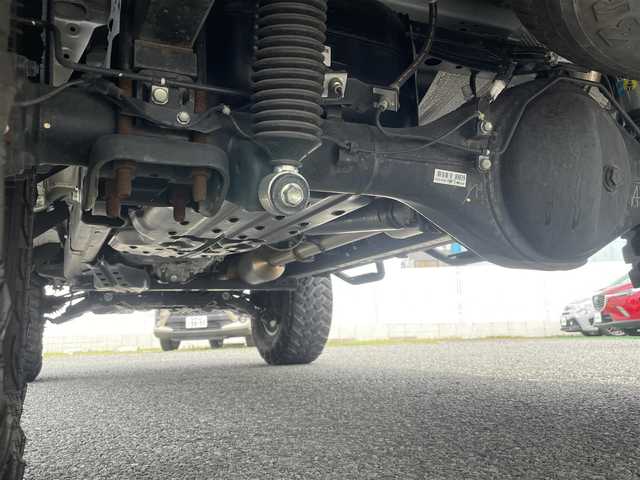 トヨタ ハイラックス Z GRスポーツ 兵庫県 2022(令4)年 2.1万km スーパーホワイトⅡ ・ビルシュタイン B8リフトアップショックKIT/・MINIZリフトアップKIT(2inch UP)/・ソリッドレーシングタービンZ1　17inch/・NITTO TRAIL GRAPPLER M/T/（外径36インチ）/・EGR製バグガード/・純正ディスプレイオーディオ/・ナビキット/・BT/Apple Car　Play/Miracast/AM/FM)/・パノラミックビューモニター/・クリアランスソナー/・プリクラッシュセーフティ/・レーダークルーズコントロール/・レーンディパーチャーアラート/・ロードサインアシスト/・先行車発進お知らせ/・パドルシフト/・ETC/・ドライブレコーダー前後/・純正GRフロアマット/・ダウンヒルアシスト/・アイドリングストップ/・トランクラゲッジカバー/ウィンカーポジション/スチールサイドステップ/オーバーフェンダー