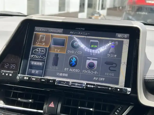 トヨタ Ｃ－ＨＲ G モード ネロ 静岡県 2019(令1)年 6.8万km ホワイトパールクリスタルシャイン 特別仕様車/モデリスタフルエアロ/トヨタセーフティセンス/ＡＬＰＩＮＥ９型メモリナビ/フルセグＴＶ/ＤＶＤ再生/ＢＴオーディオ/バックカメラ/ETC/追従機能付クルコン/LDA（レーンディパーチャーアラート）/PKSB（パーキングサポートブレーキ）/ハーフレザーシート/シートヒーター/オートライト/オートハイビーム/LEDヘッドライト/純正18AW