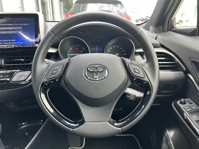 トヨタ Ｃ－ＨＲ G モード ネロ 静岡県 2019(令1)年 6.8万km ホワイトパールクリスタルシャイン 特別仕様車/モデリスタフルエアロ/トヨタセーフティセンス/ＡＬＰＩＮＥ９型メモリナビ/フルセグＴＶ/ＤＶＤ再生/ＢＴオーディオ/バックカメラ/ETC/追従機能付クルコン/LDA（レーンディパーチャーアラート）/PKSB（パーキングサポートブレーキ）/ハーフレザーシート/シートヒーター/オートライト/オートハイビーム/LEDヘッドライト/純正18AW