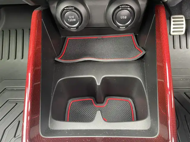 スズキ スイフト スポーツ 大阪府 2024(令6)年 0.2万km パール 社外ナビ/CD/DVD/Bluetooth/全方位モニター/ドライブレコーダー/ビルトインETC/LEDヘッドライト/フォグランプ/クルーズコントロール/ウインカーミラー/コーナーセンサー/ドアバイザー/フロアマット/保証書/取扱説明書/スペアキー１本
