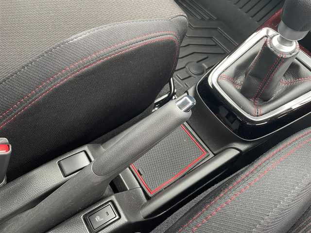 スズキ スイフト スポーツ 大阪府 2024(令6)年 0.2万km パール 社外ナビ/CD/DVD/Bluetooth/全方位モニター/ドライブレコーダー/ビルトインETC/LEDヘッドライト/フォグランプ/クルーズコントロール/ウインカーミラー/コーナーセンサー/ドアバイザー/フロアマット/保証書/取扱説明書/スペアキー１本
